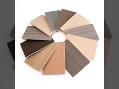 Folhas de madeira de grãos estilo luxuoso resistente ao fogo e à água Bambú Carvão de madeira Veneer