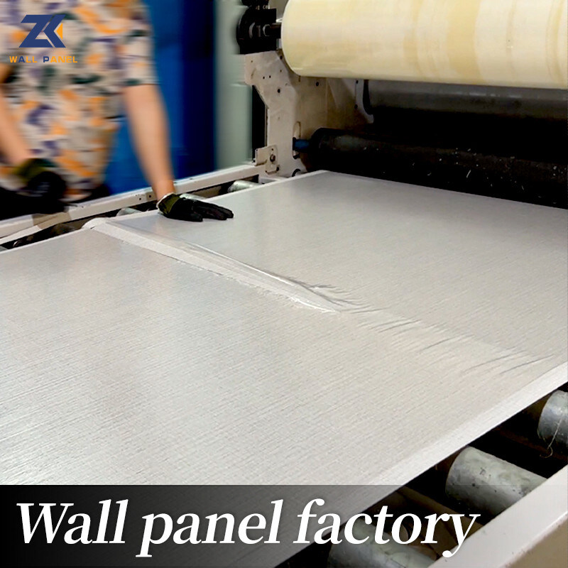 painéis de parede de bambu da cozinha do PVC da textura 3D da tela do carvão vegetal do folheado de madeira largo de 1.22m