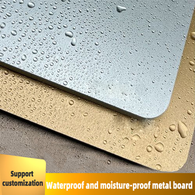 A madeira de metal folheia a chama impermeável contínua - painéis de parede decorativos retardadores do PVC