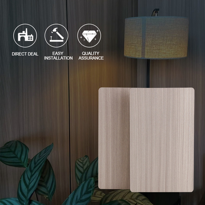 Placa de fibra de bambu do carvão vegetal do PVC da grão de madeira à prova de fogo e tratado contra traças do estilo luxuoso claro
